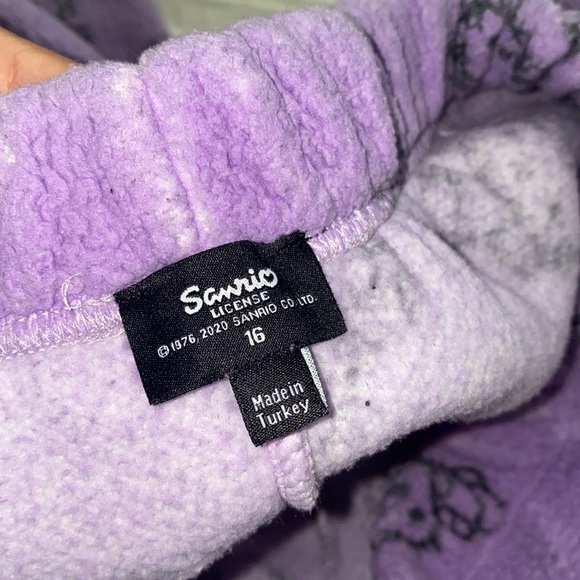 Sanrio x New Girl Order Hello Kitty - Picture 4 of 4